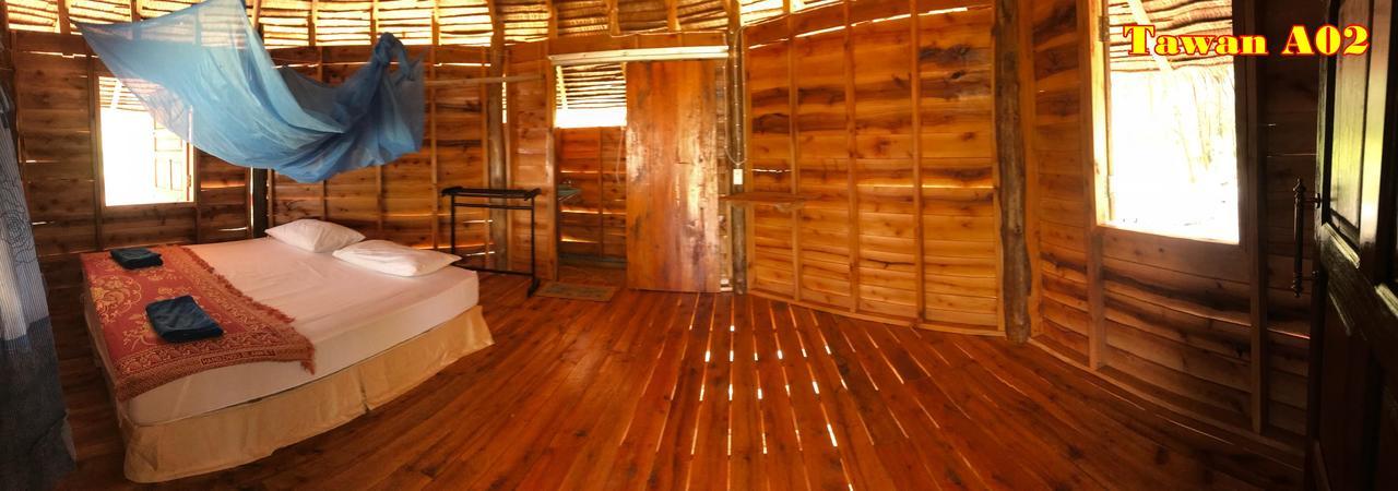 Tawan Bar And Bungalow Hotel Ko Phra Thong Zewnętrze zdjęcie