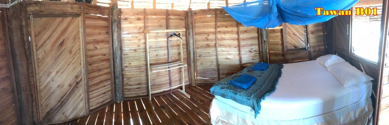 Tawan Bar And Bungalow Hotel Ko Phra Thong Zewnętrze zdjęcie