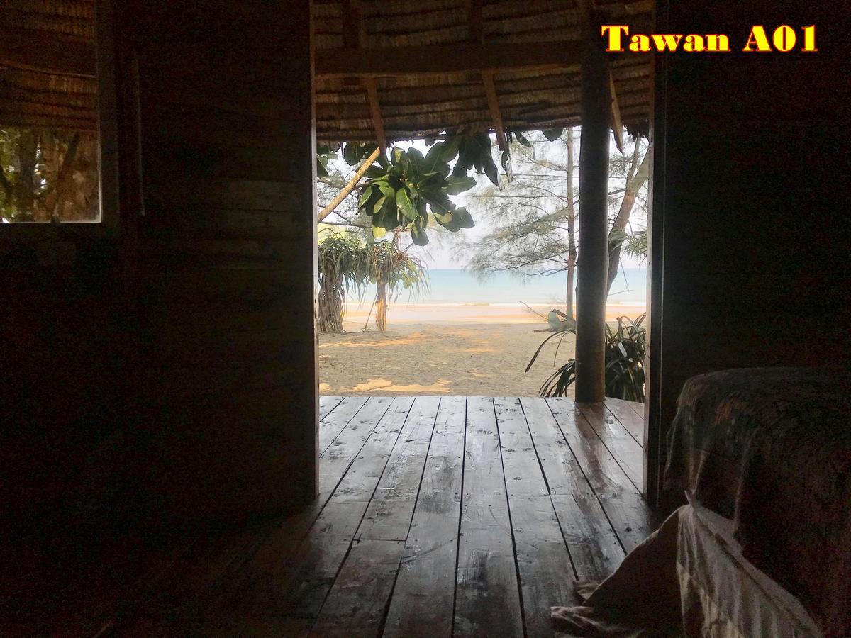 Tawan Bar And Bungalow Hotel Ko Phra Thong Zewnętrze zdjęcie