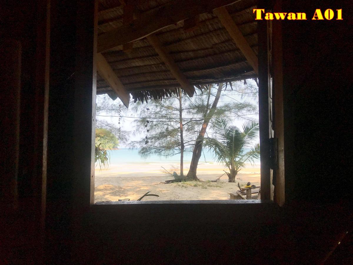 Tawan Bar And Bungalow Hotel Ko Phra Thong Zewnętrze zdjęcie
