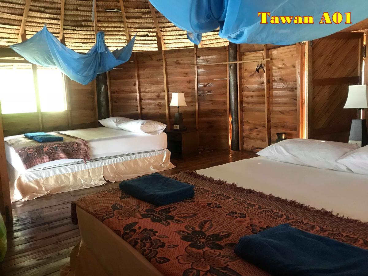 Tawan Bar And Bungalow Hotel Ko Phra Thong Zewnętrze zdjęcie